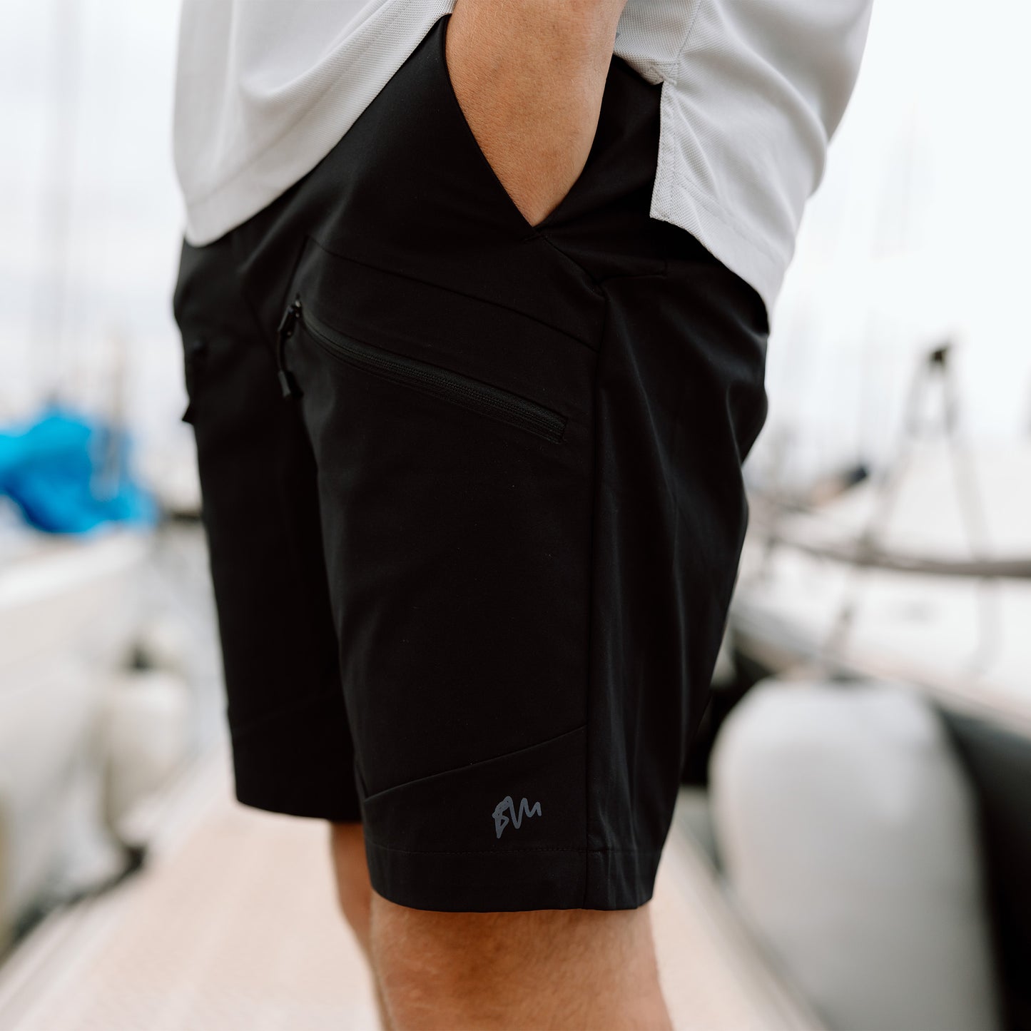 Signature Short - Black